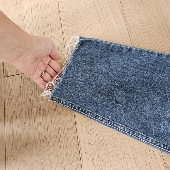 Everlane the Curvy Cheeky Regular high-rise jeans Raw Hem Plus Size 34 - Picture 4 of 8